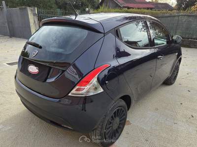 Lancia Ypsilon 5 posti GPL Ecochic Elefantino Blu Blu/Azzurro usata Robassomero