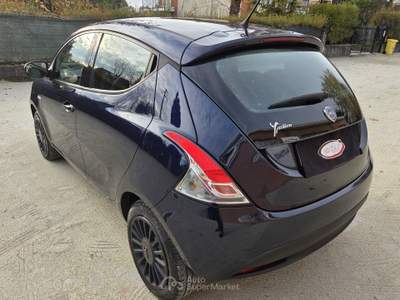 Lancia Ypsilon 5 posti GPL Ecochic Elefantino Blu Blu/Azzurro usata Robassomero