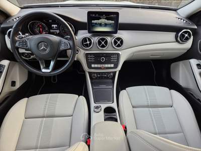 Mercedes-Benz GLA Automatic Sport Bianco usata Robassomero