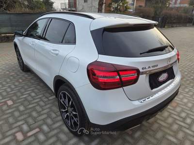 Mercedes-Benz GLA Automatic Sport Bianco usata Robassomero