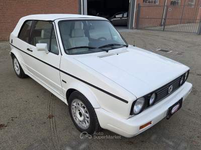 Volkswagen Golf Cabriolet 1800 3 porte Champ 110cv Karmann Bianco usata Robassomero