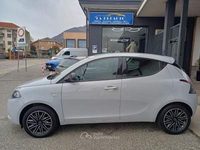 Lancia Ypsilon 5 porte GPL Ecochic Silver Grigio usata CASELETTE
