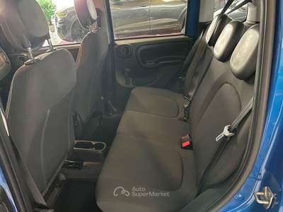 Fiat Panda FireFly S&S Hybrid 5 Posti Sensori Blu/Azzurro usata Gozzano