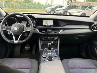 Alfa Romeo Stelvio AT8 RWD Business Bianco usata SANT'AGATA DE'  GOTI
