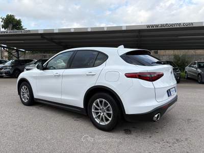 Alfa Romeo Stelvio AT8 RWD Business Bianco usata SANT'AGATA DE'  GOTI