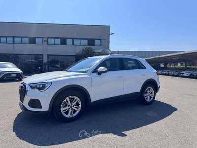 Audi Q3 S tronic Business Bianco usata SANT'AGATA DE'  GOTI