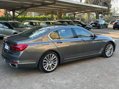 BMW Serie 7 740d 740 740d xDrive Luxury Grigio usata SANT'AGATA DE'  GOTI