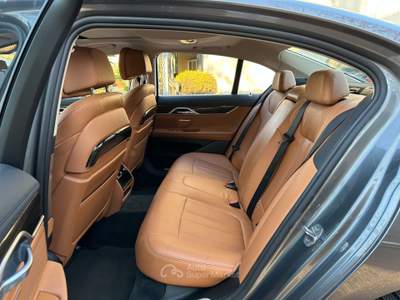 BMW Serie 7 740d 740 740d xDrive Luxury Grigio usata SANT'AGATA DE'  GOTI