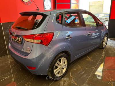 Hyundai ix20 Comfort Blu/Azzurro usata Giugliano in Campania