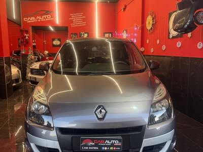 Renault Scénic Scenic Scénic X-Mod 1.5 dCi 110CV EDC Luxe automatico Grigio usata Giugliano in Campania