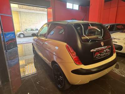 Lancia Ypsilon 75 CV Platino Beige usata Giugliano in Campania
