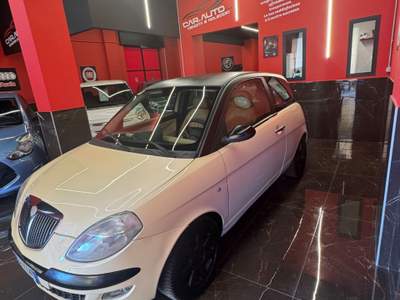 Lancia Ypsilon 75 CV Platino Beige usata Giugliano in Campania