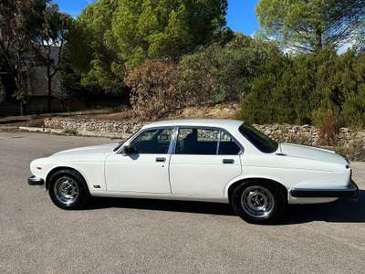 Jaguar XJ6 Jaguar xj6 4.2 3 serie automatica Bianco usata San Vito dei Normanni