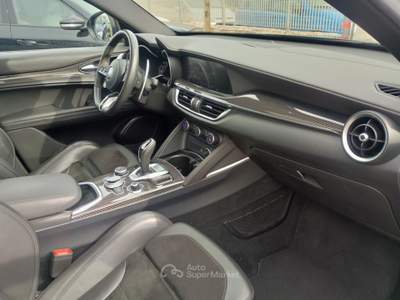 Alfa Romeo Stelvio AT8 Q4 Quadrifoglio Nero usata Monopoli