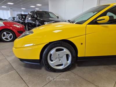 Fiat Coupé Coupe 2.0 i.e. turbo 16V Confort Giallo usata Casalgrande