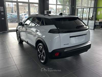 Peugeot 2008 1.2 Allure Pure Tech 100cv Bianco usata Santarcangelo di Romagna