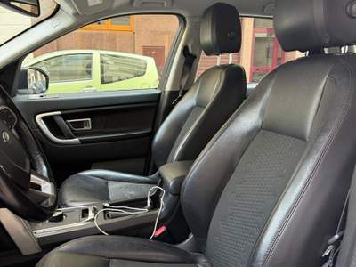 Land Rover Discovery Sport **AUTOCARRO** Bianco usata Bari