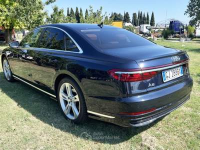 Audi A8 50 TDI 3.0 quattro tiptronic Blu/Azzurro usata Rimini