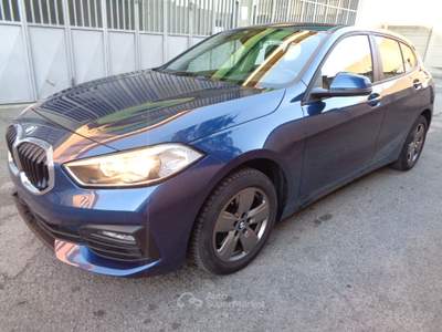 BMW Serie 1 116d 116 116d 5p. Business Advantage automatico Blu/Azzurro usata Torino