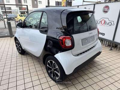 Smart ForTwo 1.0  71cv twinamic Argento usata Cesa