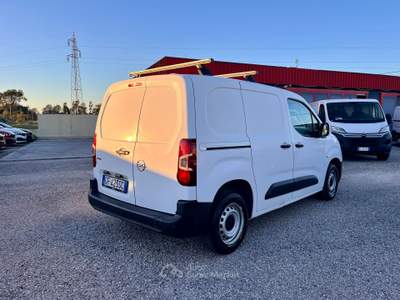 Opel Combo 1.5 BlueHDi 100 CV L1H1 EDITION FURGONE - 3 POSTI Bianco usata Latina