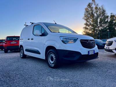 Opel Combo 1.5 BlueHDi 100 CV L1H1 EDITION FURGONE - 3 POSTI Bianco usata Latina