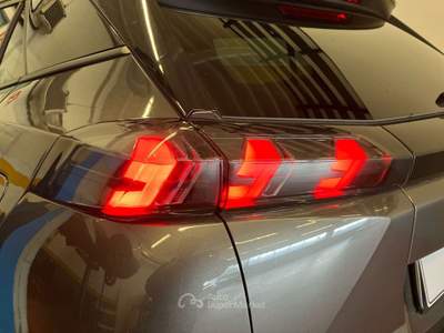 Peugeot 2008 2008 1.2 PureTech 130cv Allure Pack S&S Grigio usata Como