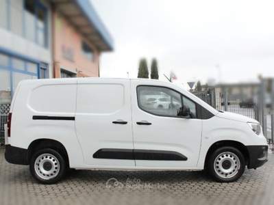 Opel Combo Combo Cargo XL 1.5 Diesel 130CV PL 950kg Edition Bianco usata San Miniato