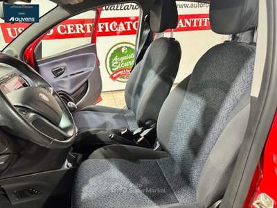 Lancia Ypsilon Ypsilon 1.0 FireFly 5 porte S&S Hybrid Gold Rosso usata ACI CASTELLO