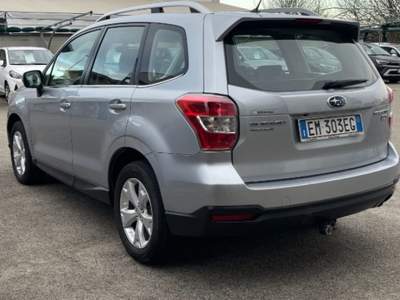 Subaru Forester 2.0D Comfort 4WD Grigio usata Novara