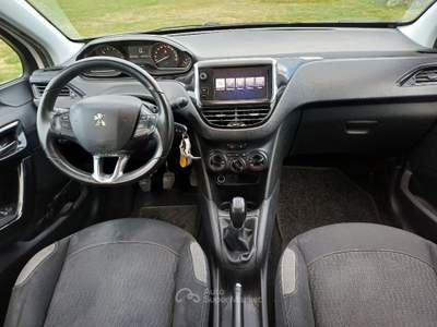 Peugeot 208 1.200 5 Porte Allure Bianco usata Meldola