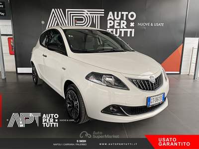Lancia Ypsilon Ypsilon 1.0 firefly hybrid Platino s&s 70cv Blu/Azzurro usata Napoli