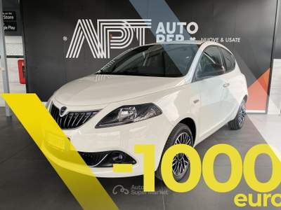 Lancia Ypsilon Ypsilon 1.0 firefly hybrid Platino s&s 70cv Blu/Azzurro usata Napoli