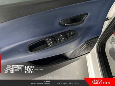 Lancia Ypsilon Ypsilon 1.0 firefly hybrid Platino s&s 70cv Blu/Azzurro usata Napoli