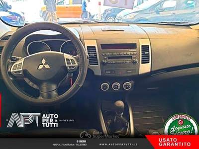 Mitsubishi Outlander Outlander 2.0 di-d Instyle 7p.ti dpf Blu/Azzurro usata Napoli
