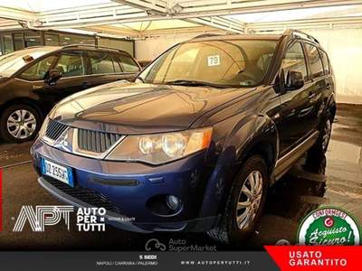 Mitsubishi Outlander Outlander 2.0 di-d Instyle 7p.ti dpf Blu/Azzurro usata Napoli