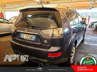 Mitsubishi Outlander Outlander 2.0 di-d Instyle 7p.ti dpf Blu/Azzurro usata Napoli