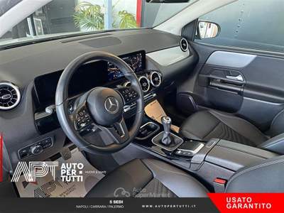 Mercedes-Benz Classe B B 180 d Business Extra Blu/Azzurro usata Carrara