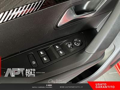 Peugeot 2008 2008 1.2 puretech Allure s&s 100cv Rosso usata Napoli