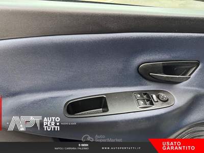 Lancia Ypsilon Ypsilon 1.0 firefly hybrid Platino s&s 70cv Nero usata Carrara