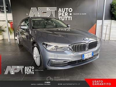 BMW Serie 5 530d 530d Touring xdrive Luxury 265cv auto Grigio usata Napoli