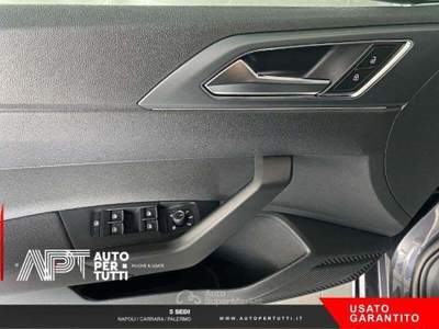Volkswagen Taigo Taigo 1.0 tsi R-Line 115cv dsg usata Napoli