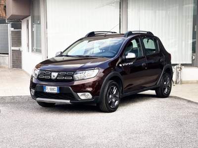 Dacia Sandero Stepway 1.5 Diesel 90CV E6 Neo. - 2017 Marrone usata Roma