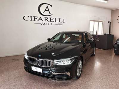 BMW Serie 5 530i km certificati Nero usata Montescaglioso