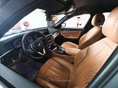 BMW Serie 5 530i km certificati Nero usata Montescaglioso