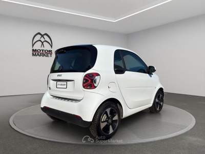 Smart ForTwo 22kW EQ Passion Bianco usata Roma
