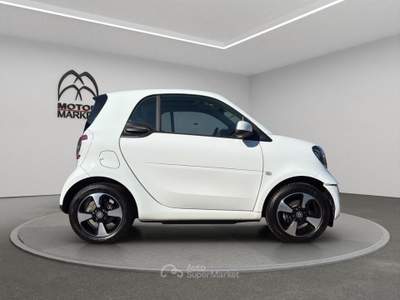 Smart ForTwo 22kW EQ Passion Bianco usata Roma