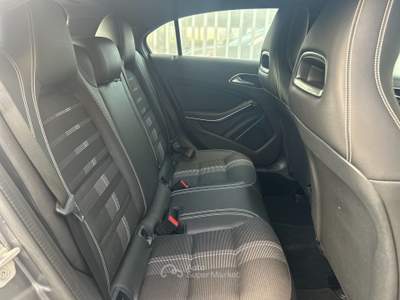 Mercedes-Benz Classe A A 180 d Automatic Premium Grigio usata Cercola