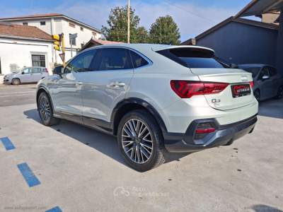 Audi Q3 Q3 SPB 35 2.0 TDI S tronic 2022 Nero usata Prato