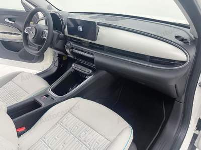 Fiat 600 1.2 hybrid La Prima 110cv auto Bianco usata Bassano del Grappa
